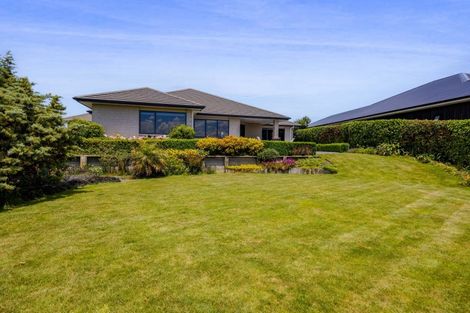 Photo of property in 3 Larlin Heights, Hawera, 4675