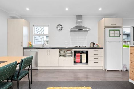 Photo of property in 2/79 Carrington Avenue, Silverdale, Hamilton, 3216