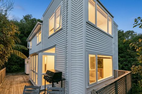 Photo of property in 92 Amritsar Street, Khandallah, Wellington, 6035