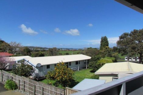 Photo of property in 128 Athenree Road, Athenree, Katikati, 3177