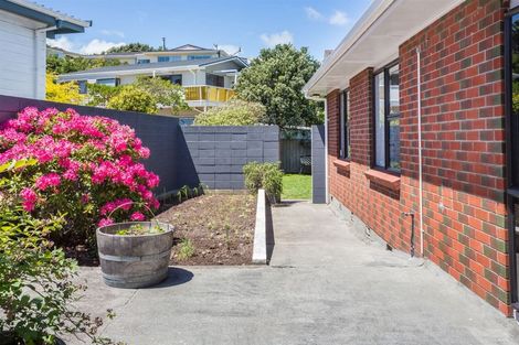 Photo of property in 16 Eskdale Road, Papakowhai, Porirua, 5024