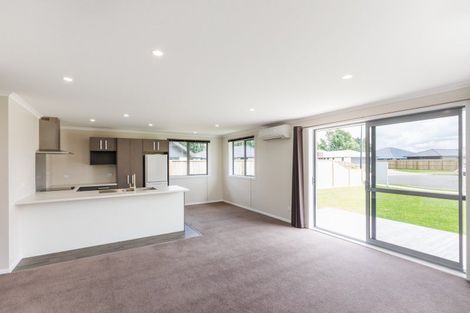 Photo of property in 35 Oldfield Lane, Marton, 4710