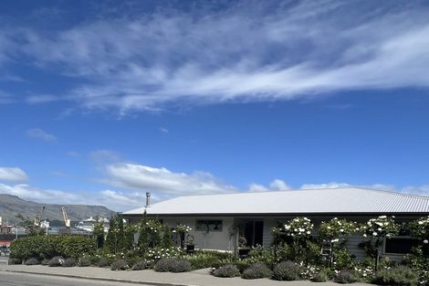 Photo of property in 1 Simeon Quay, Lyttelton, 8082