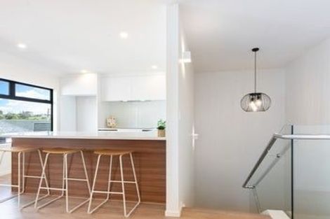 Photo of property in 70a Portage Road, New Lynn, Auckland, 0600