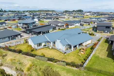 Photo of property in 13 Tuhua Close, Wharewaka, Taupo, 3330