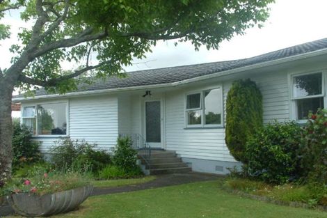 Photo of property in 3 Portadown Avenue, Pakuranga Heights, Auckland, 2010