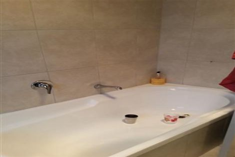 Photo of property in 404 Chapel Road, Flat Bush, Auckland, 2016