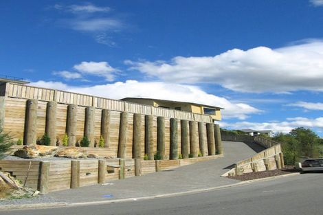 Photo of property in 6 Mccarthy Grove, Clouston Park, Upper Hutt, 5018