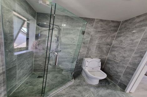 Photo of property in 2 Arnhem Place, Pukekohe, 2120