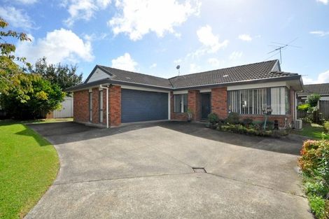 Photo of property in 11a Carnoustie Drive, Wattle Downs, Auckland, 2103