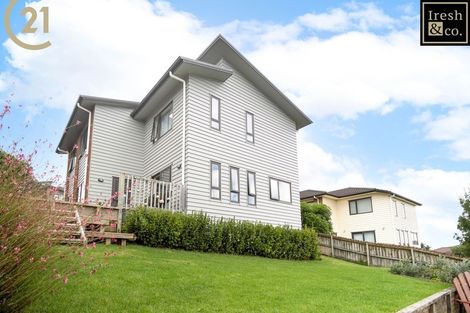 Photo of property in 175 Keri Vista Rise, Papakura, 2110