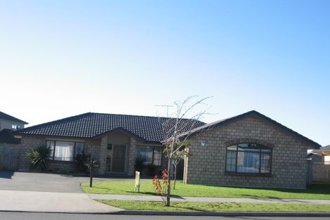 Photo of property in 183 Wattle Farm Road, Wattle Downs, Auckland, 2103