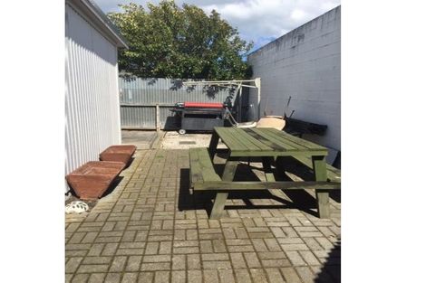 Photo of property in 2/1305 Cardiff Place, Mayfair, Hastings, 4122