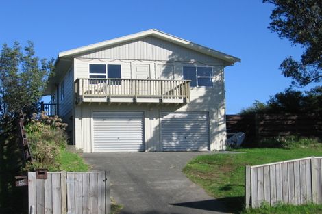 Photo of property in 8 Frances Street, Waikanae Beach, Waikanae, 5036