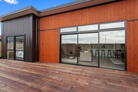 Photo of property in 16 Kakariki Drive, Coastlands, Whakatane, 3120