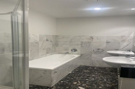 Photo of property in Mon Desir Apartments, 173 Hurstmere Road, Takapuna, Auckland, 0622