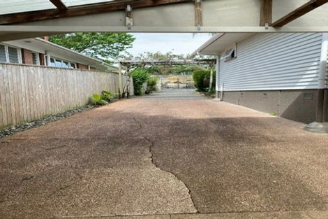 Photo of property in 50 Sylvan Crescent, Te Atatu South, Auckland, 0610