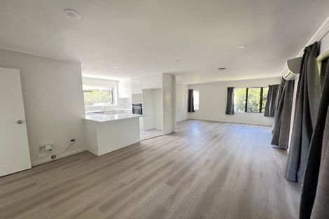 Photo of property in 12 Leven Lane, Totara Heights, Auckland, 2105