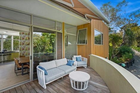 Photo of property in 2/25 Auld Street, Torbay, Auckland, 0630