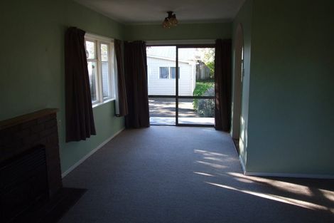 Photo of property in 4 Galway Avenue, Hokowhitu, Palmerston North, 4410