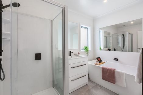 Photo of property in 177a Sievers Grove, Cannons Creek, Porirua, 5024