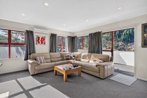 Photo of property in 8a Kiely Lane, Queenstown, 9300