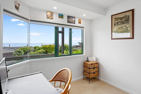 Photo of property in 10-12 Oratia Street, Waikanae Beach, Waikanae, 5036