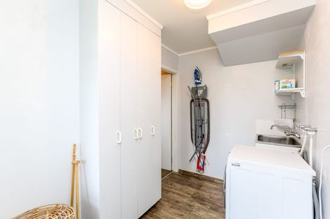 Photo of property in 43c Mangorei Road, Strandon, New Plymouth, 4312