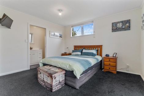 Photo of property in 17 Maitland Avenue, Stoke, Nelson, 7011