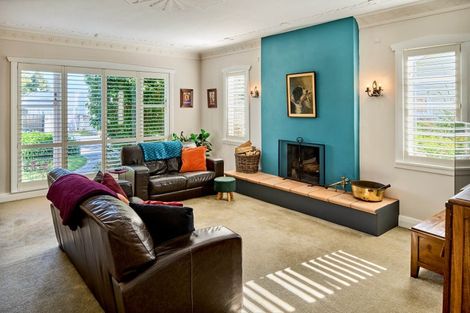 Photo of property in 5 Marina Grove, Hutt Central, Lower Hutt, 5010