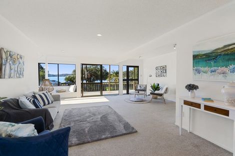 Photo of property in 2 Seaview Road, Paihia, 0200