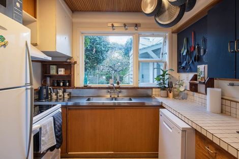 Photo of property in 43 Bidwill Street, Mount Cook, Wellington, 6021