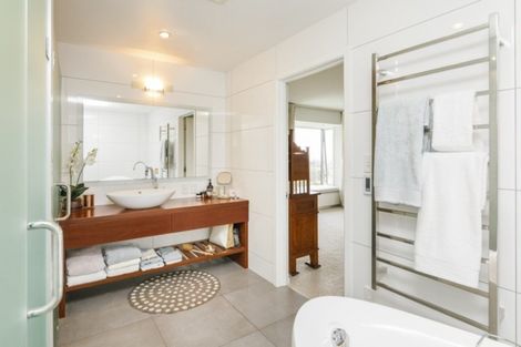 Photo of property in 51 The Strand, Fitzherbert, Palmerston North, 4410