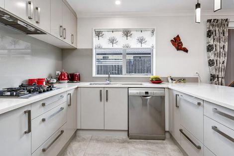 Photo of property in 19 Lake Drive, Tikipunga, Whangarei, 0112