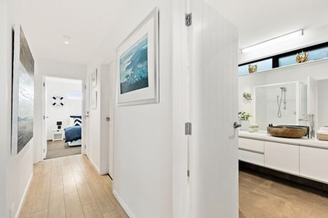 Photo of property in 15 Te Mana Street, Omaha, 0986