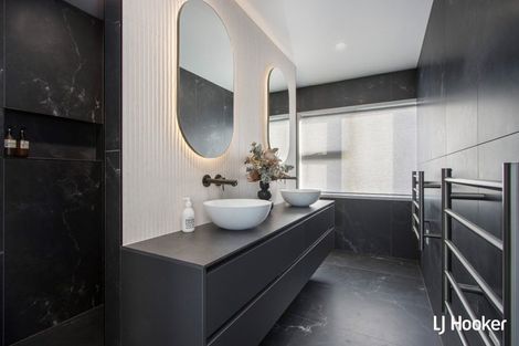 Photo of property in 33 The Crescent, Waihi Beach, 3611