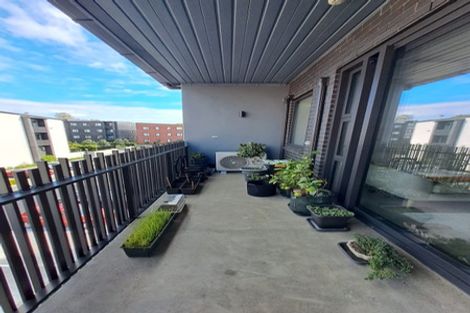 Photo of property in 201/36c Greenslade Crescent, Northcote, Auckland, 0627