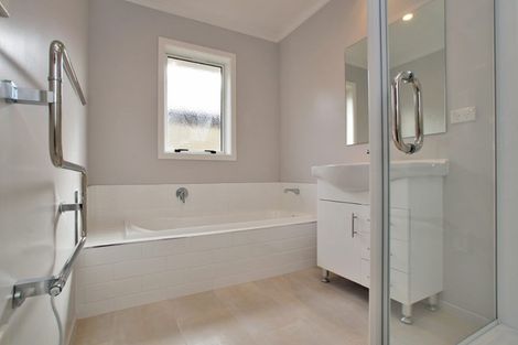 Photo of property in 4 Fraser Street, Frankton, Hamilton, 3204