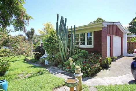 Photo of property in 15 Court Crescent, Panmure, Auckland, 1072