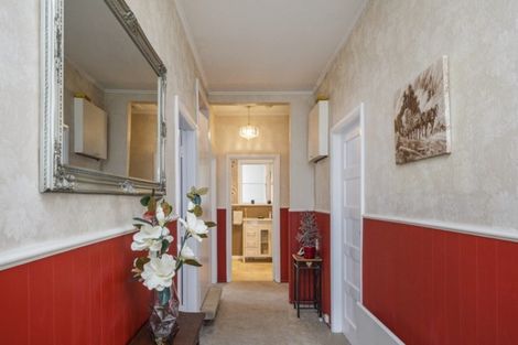 Photo of property in 28 Oxford Street, Hokowhitu, Palmerston North, 4410