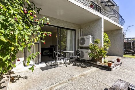 Photo of property in 10 Bungalore Place, Half Moon Bay, Auckland, 2012