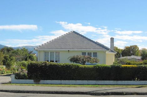 Photo of property in 26 Rhodes Street, Waimate, 7924