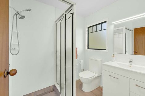 Photo of property in 6 Pararewa Drive, Whalers Gate, New Plymouth, 4310