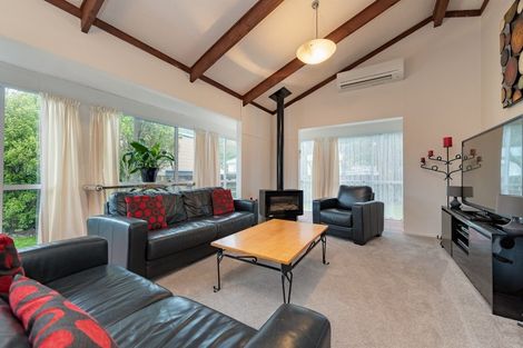 Photo of property in 11 Tulsa Grove, Totara Park, Upper Hutt, 5018