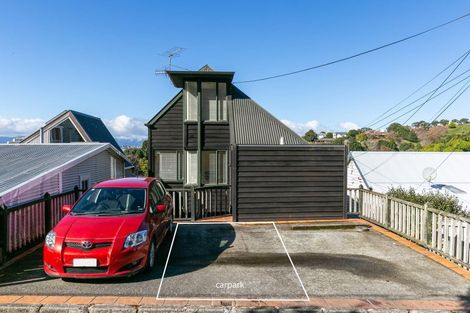 Photo of property in 10 Barton Terrace, Thorndon, Wellington, 6011