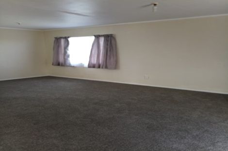 Photo of property in 22 Greenstone Place, Clover Park, Auckland, 2019