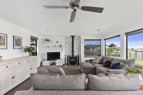 Photo of property in 11 Loloma Way, Wharewaka, Taupo, 3330