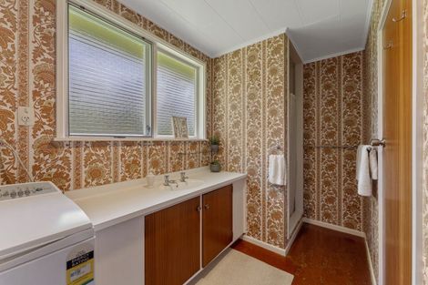 Photo of property in 412 Stokes Valley Road, Stokes Valley, Lower Hutt, 5019