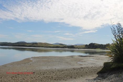 Photo of property in 144 Takahoa Drive, Kaiwaka, 0573