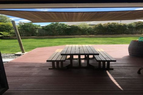 Photo of property in 33 Russell Robertson Drive, Havelock North, 4130